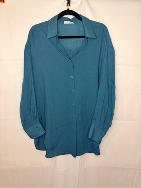 Carly Jean Los Angeles Teal Button-Down Collared Shirt